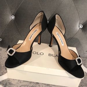 BRAND NEW Monolo Blahnik heels!!